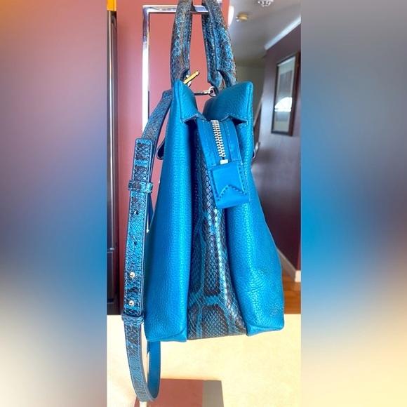 MICHAEL KORS Rollins Python Snakeskin Teal and Black Crossbody, NWT - Picture 11 of 17